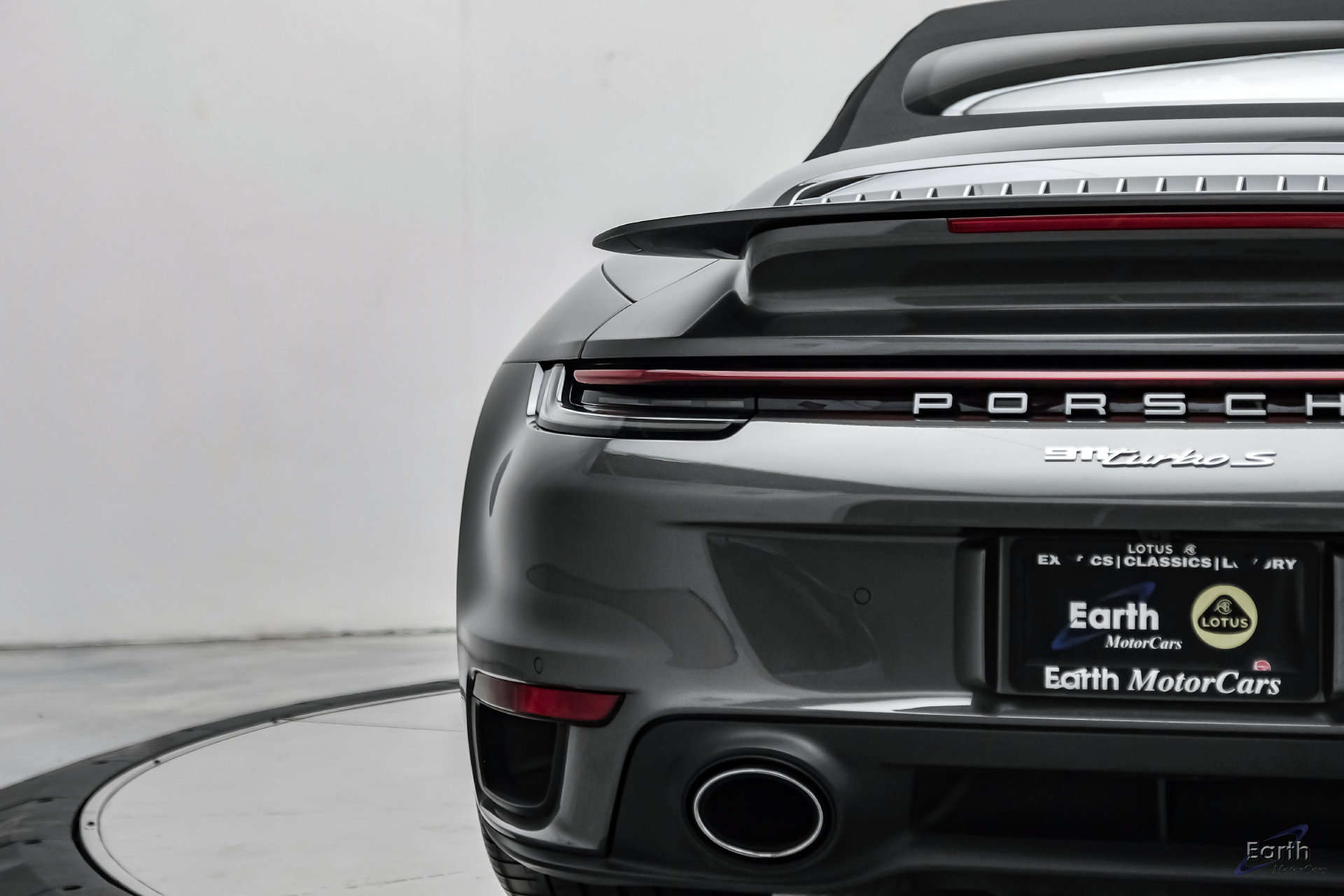 Used 2024 Porsche 911 Turbo S AWD/4WD image 17