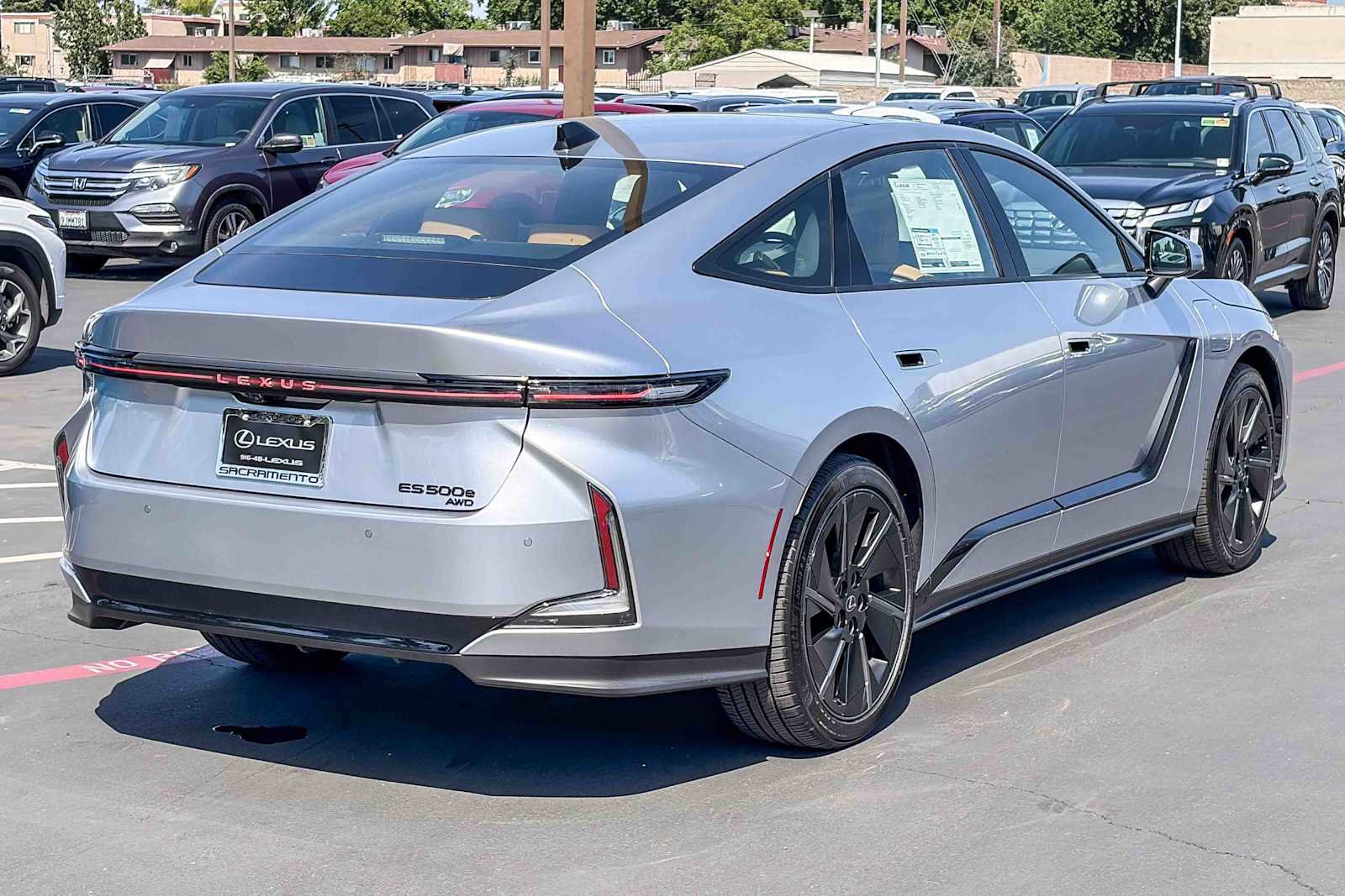 New 2026 Lexus ES 500e AWD/4WD image 4