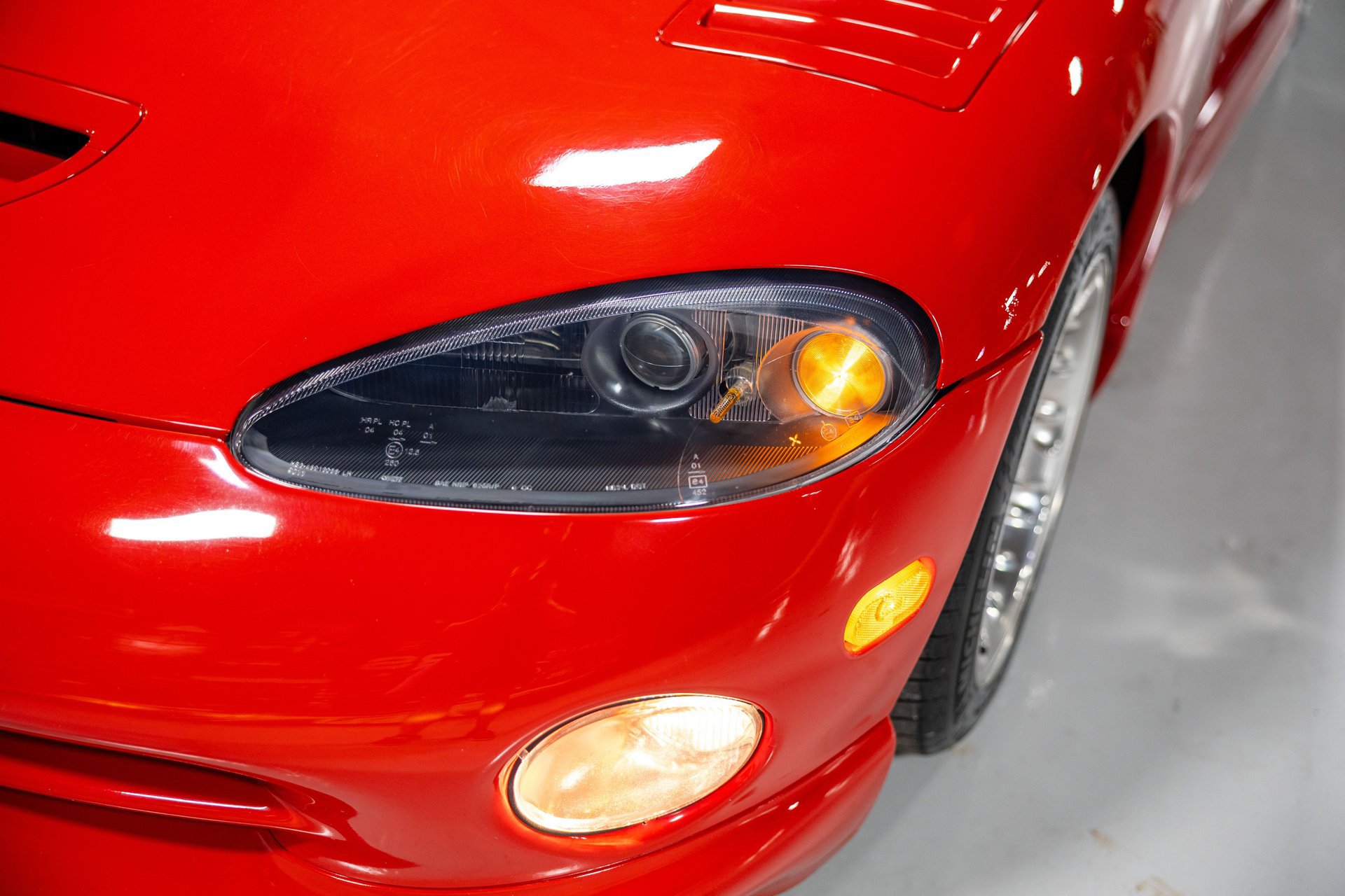 Used 1997 Dodge Viper GTS RWD image 25