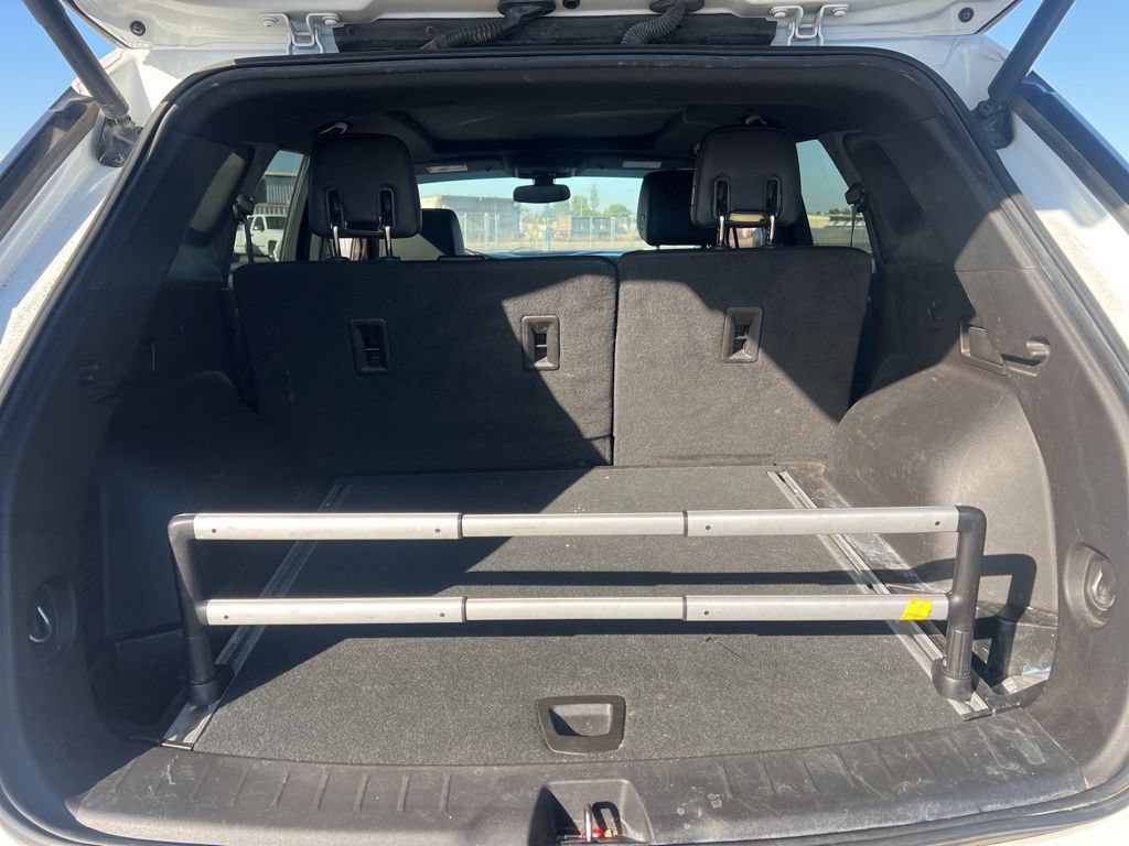 Used 2019 Chevrolet Blazer RS w/ Sun and Wheels Package FWD image 6