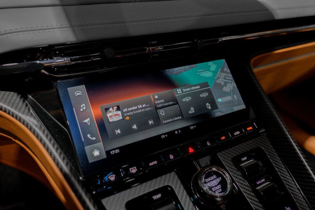 Used 2024 Aston Martin DB12 Coupe image 14