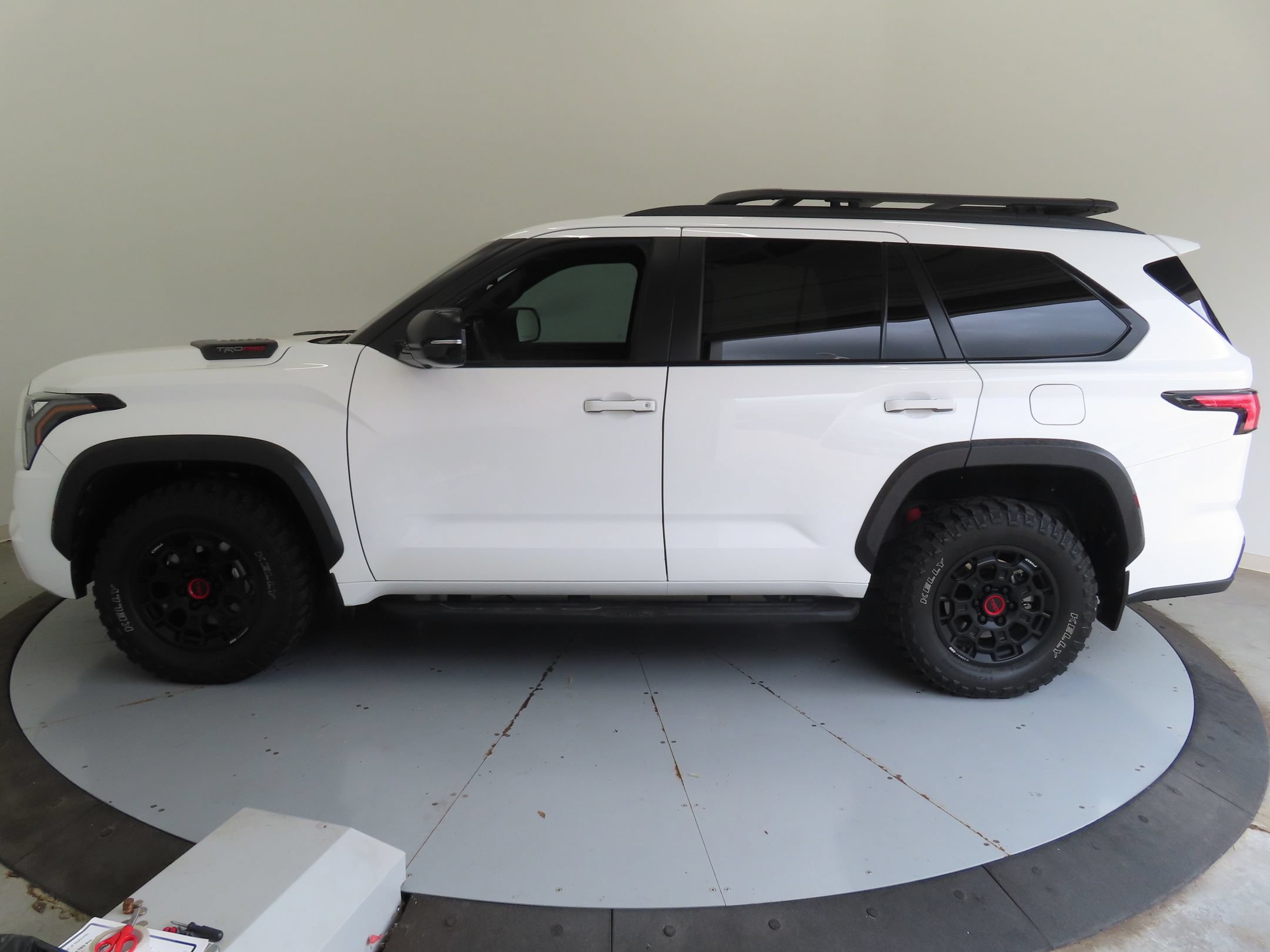 Used 2025 Toyota Sequoia TRD Pro AWD/4WD image 7