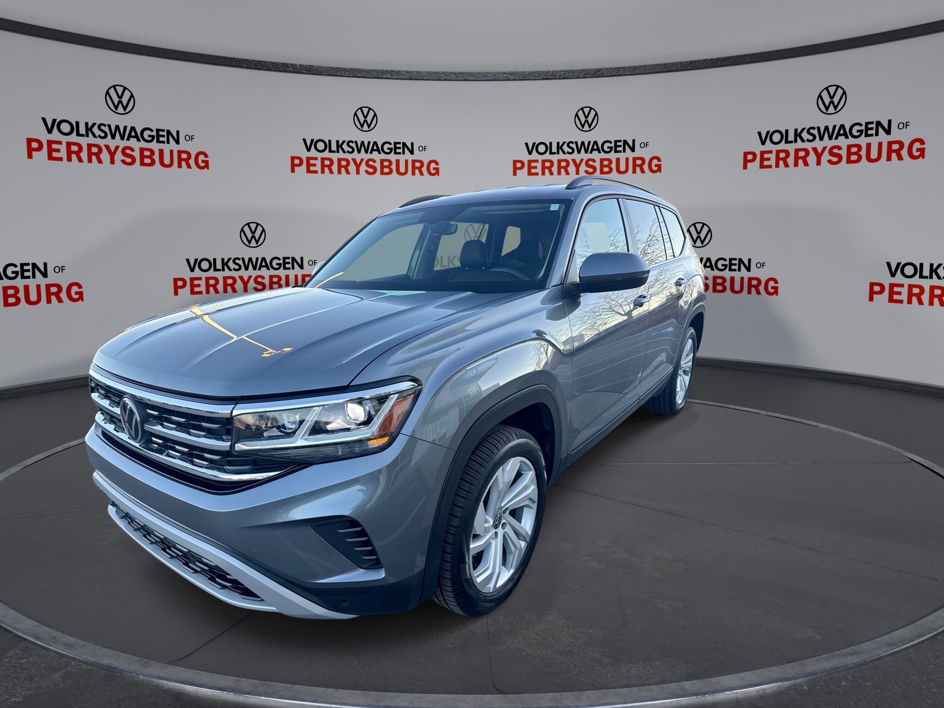 Certified 2023 Volkswagen Atlas SE image 4