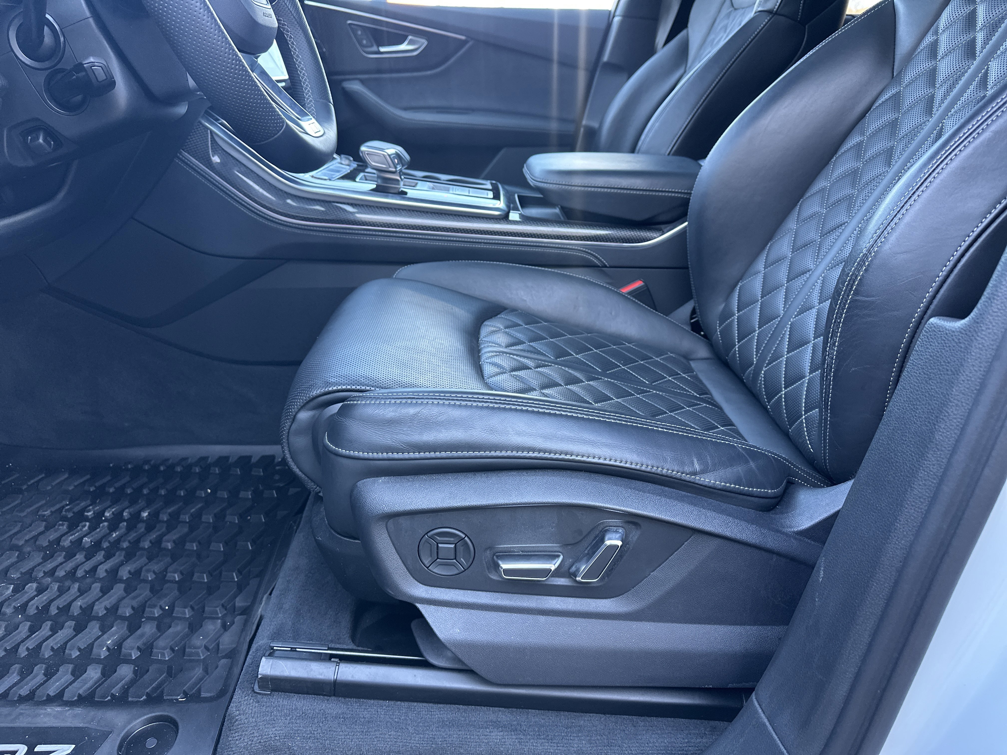 Used 2023 Audi SQ7 Premium Plus image 11