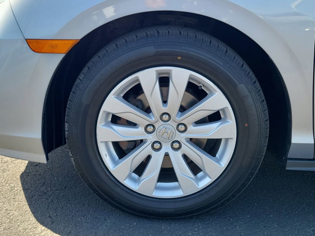 Used 2019 Honda Odyssey LX image 25