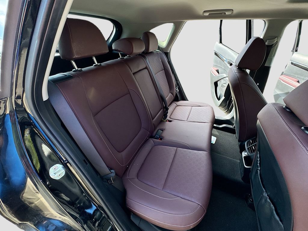 Used 2022 Kia Seltos SX w/ Sunroof Package image 27