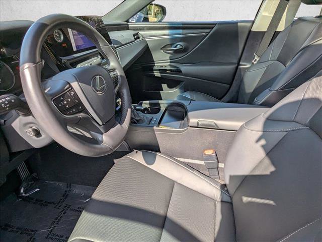 Certified 2025 Lexus ES 300h w/ Premium Package image 16