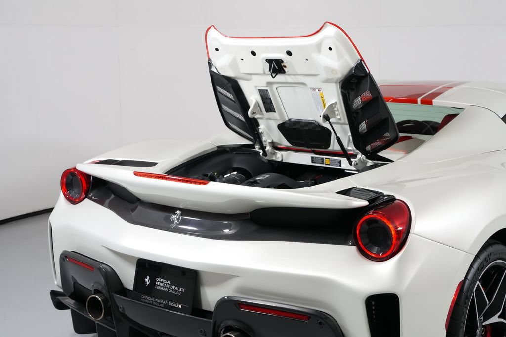 Used 2020 Ferrari 488 Pista Spider RWD image 17