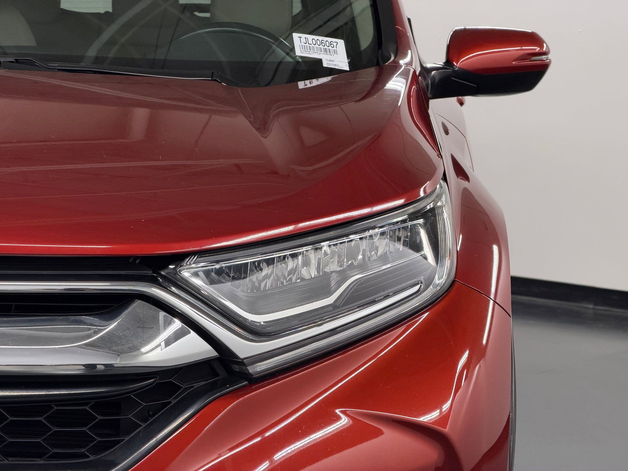 Used 2018 Honda CR-V Touring image 11