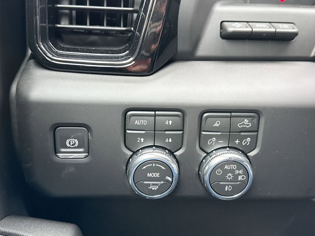 New 2026 GMC Sierra 1500 AT4 w/ AT4 Premium Package image 18