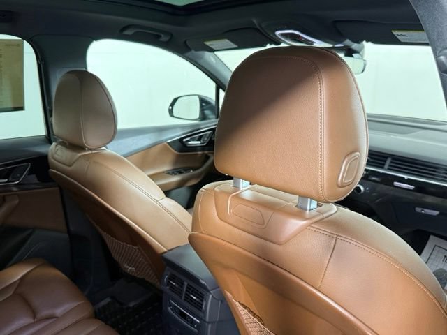 Used 2017 Audi Q7 2.0T Premium AWD/4WD image 29