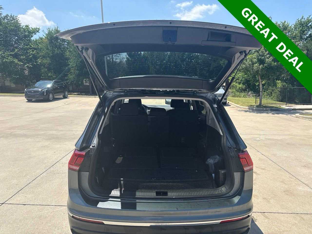 Used 2022 Volkswagen Tiguan S FWD image 7