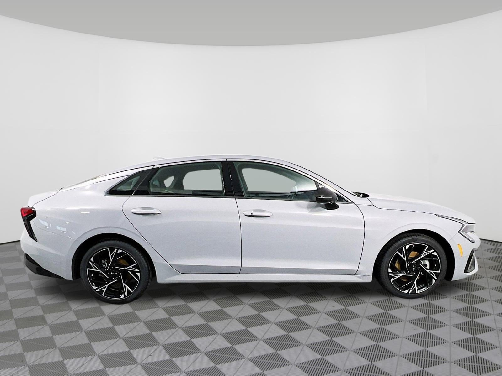New 2025 Kia K5 GT-Line FWD image 31