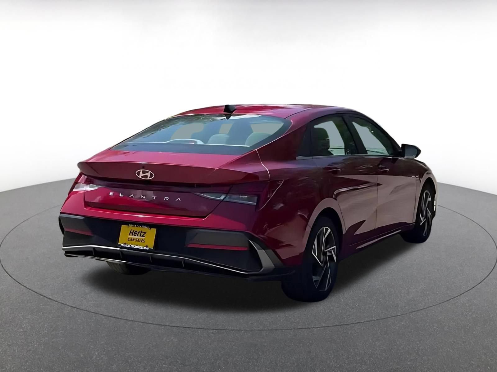 Used 2025 Hyundai Elantra SEL FWD image 15