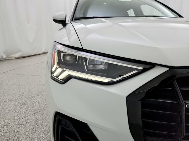 Used 2022 Audi Q3 2.0T Premium Plus w/ Premium Plus Package image 29