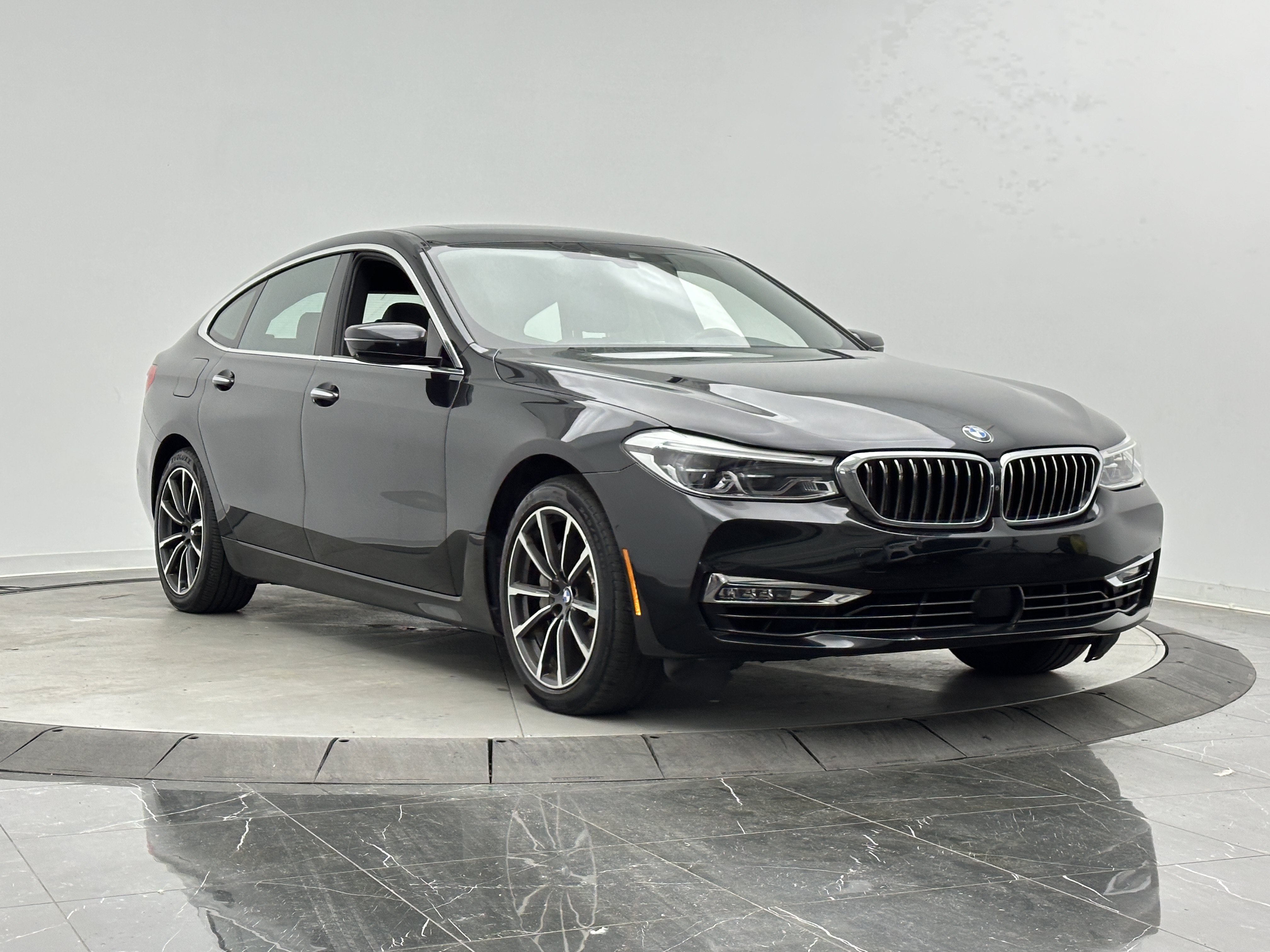 Used 2018 BMW 640i Gran Turismo xDrive AWD/4WD image 3