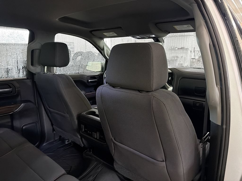 Used 2021 Chevrolet Silverado 1500 RST w/ Redline Edition AWD/4WD image 11