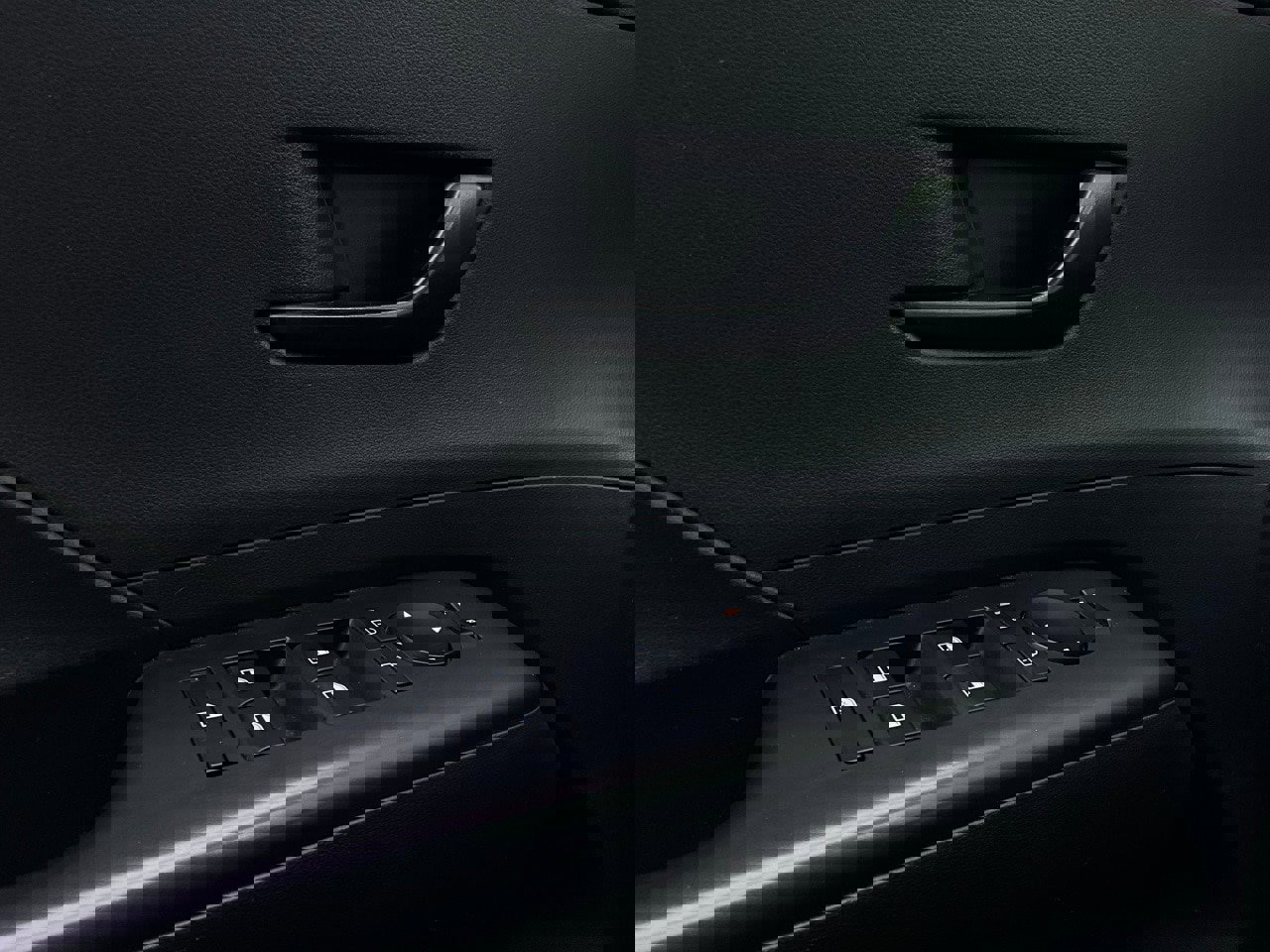 Used 2025 Hyundai Kona SEL image 20