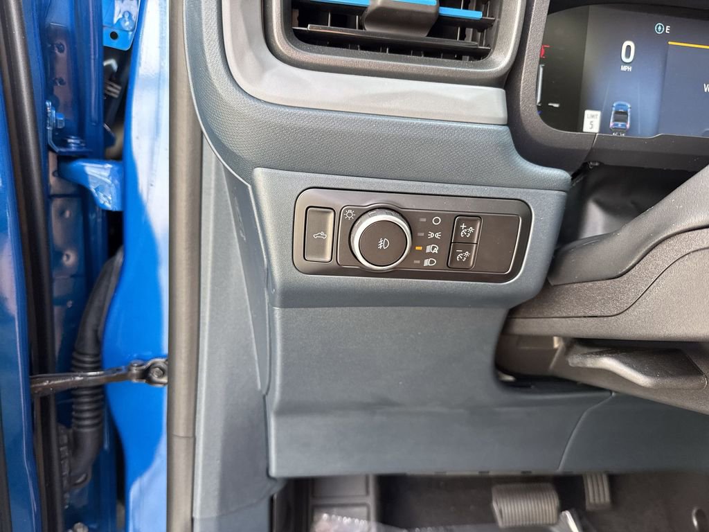 Used 2025 Ford Maverick Lobo image 58