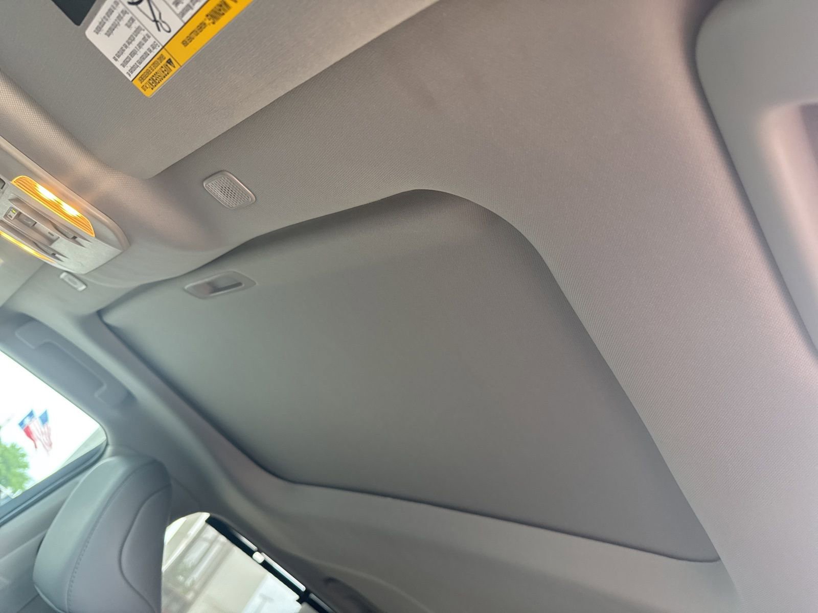 Used 2024 Toyota Highlander Limited image 10