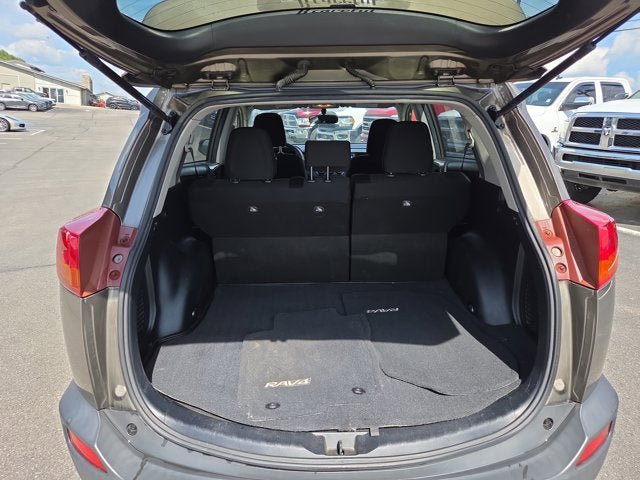 Used 2014 Toyota RAV4 LE AWD/4WD image 12