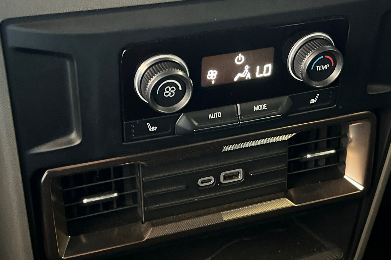 Used 2025 GMC Hummer EV 2X AWD/4WD image 19