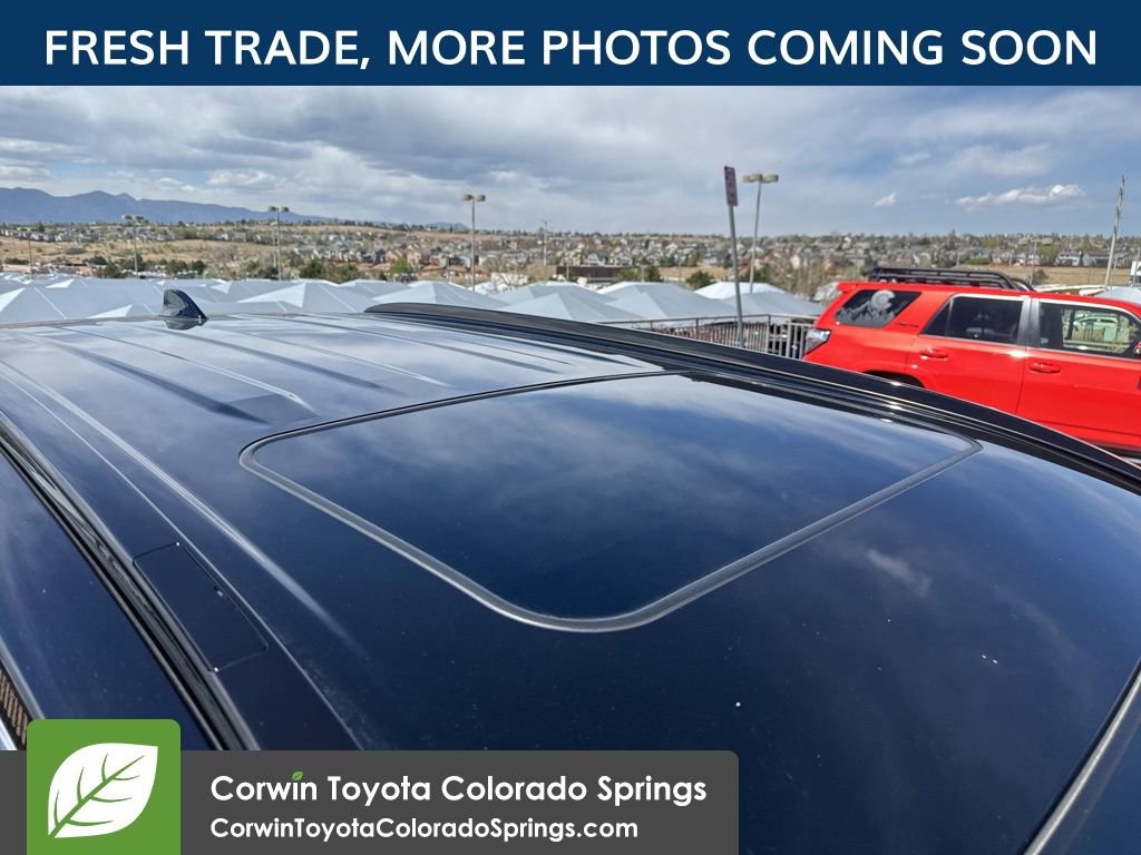 Used 2021 Toyota RAV4 XSE AWD/4WD image 7