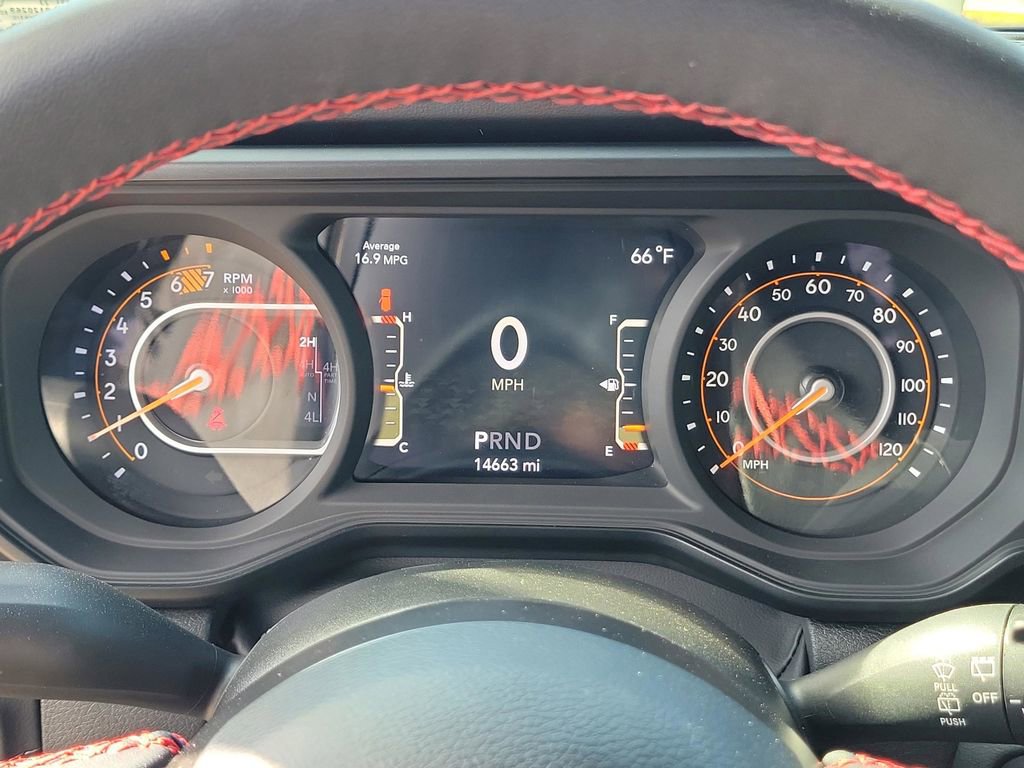 Used 2024 Jeep Wrangler Unlimited Rubicon image 32