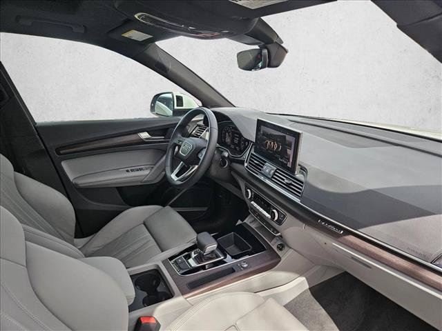 Certified 2023 Audi Q5 2.0T Premium Plus w/ Premium Plus Package AWD/4WD image 11