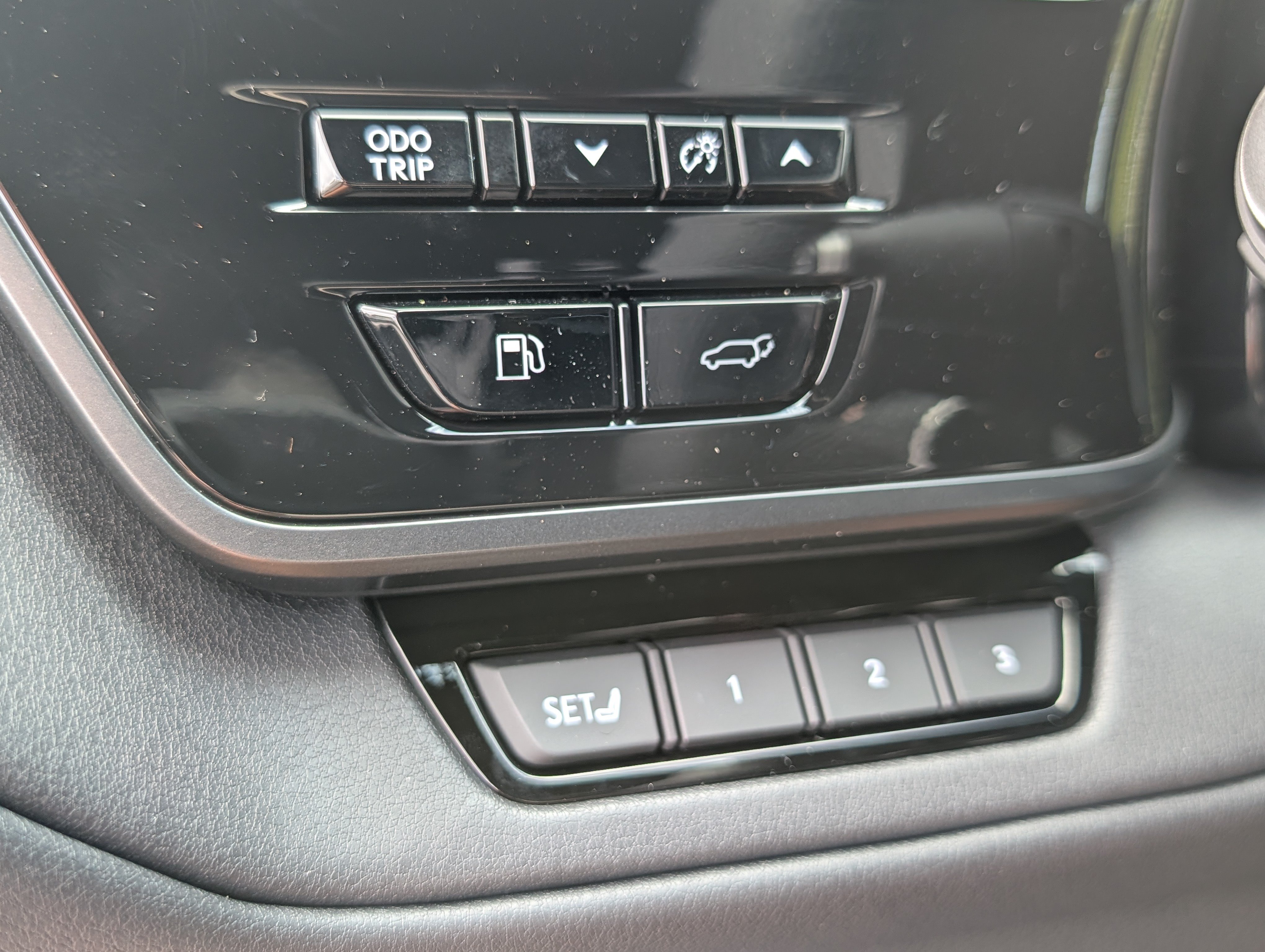 New 2026 Lexus TX 500h AWD image 19