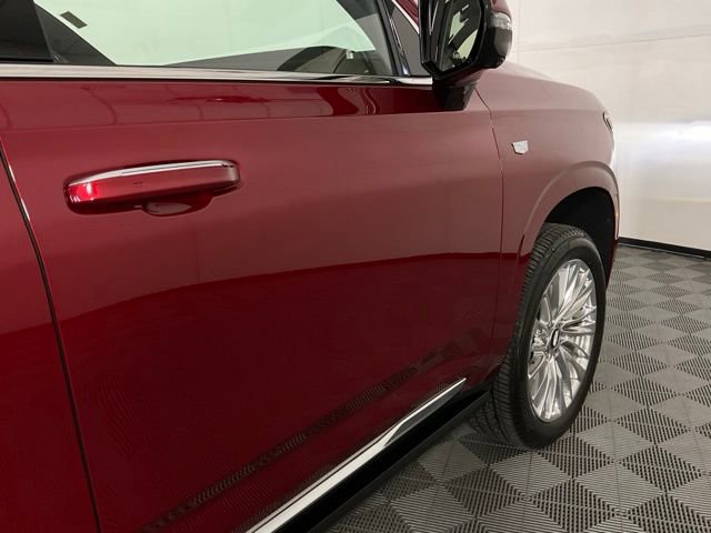 Certified 2026 Cadillac Escalade Luxury AWD/4WD image 7
