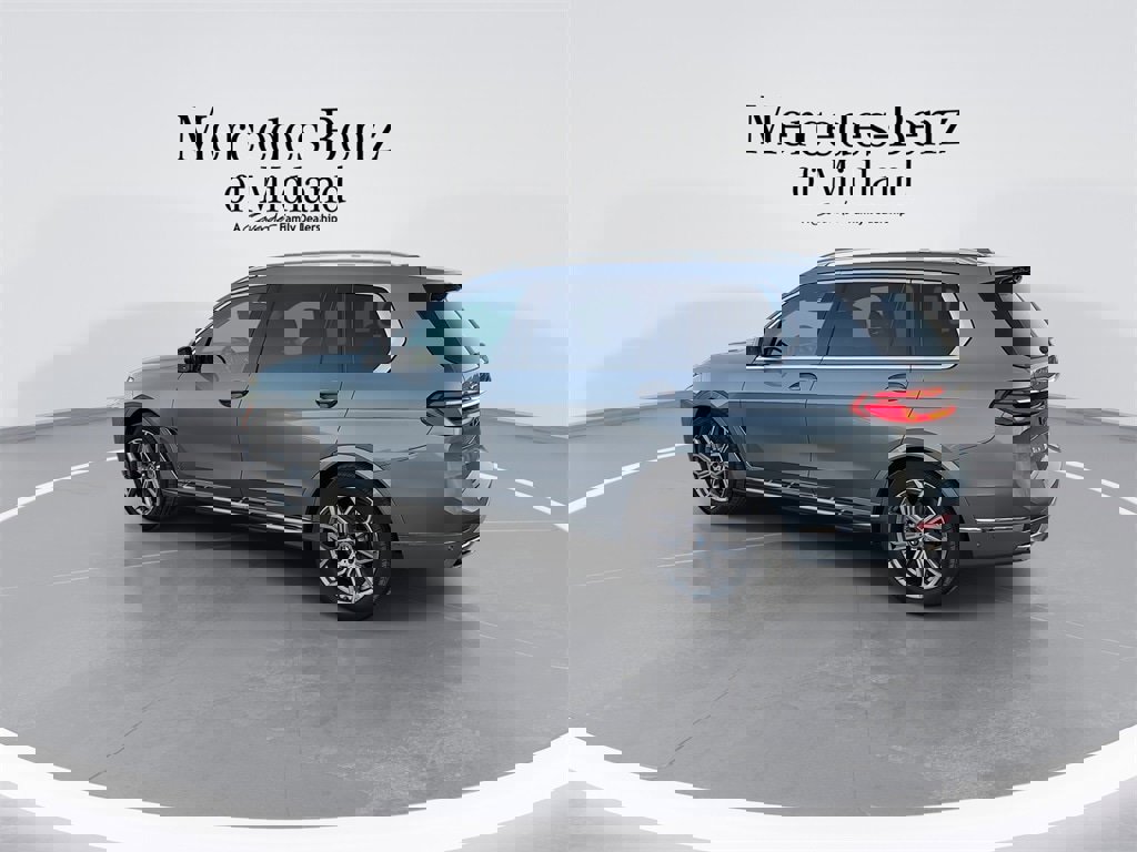 Used 2024 BMW X7 xDrive40i image 6