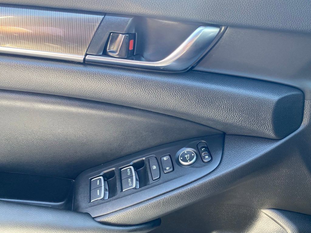 Used 2022 Honda Accord Sport image 22