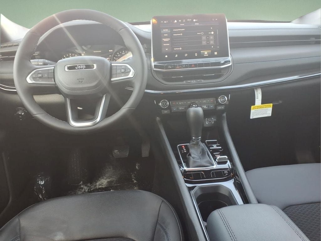 New 2026 Jeep Compass Latitude AWD/4WD image 8