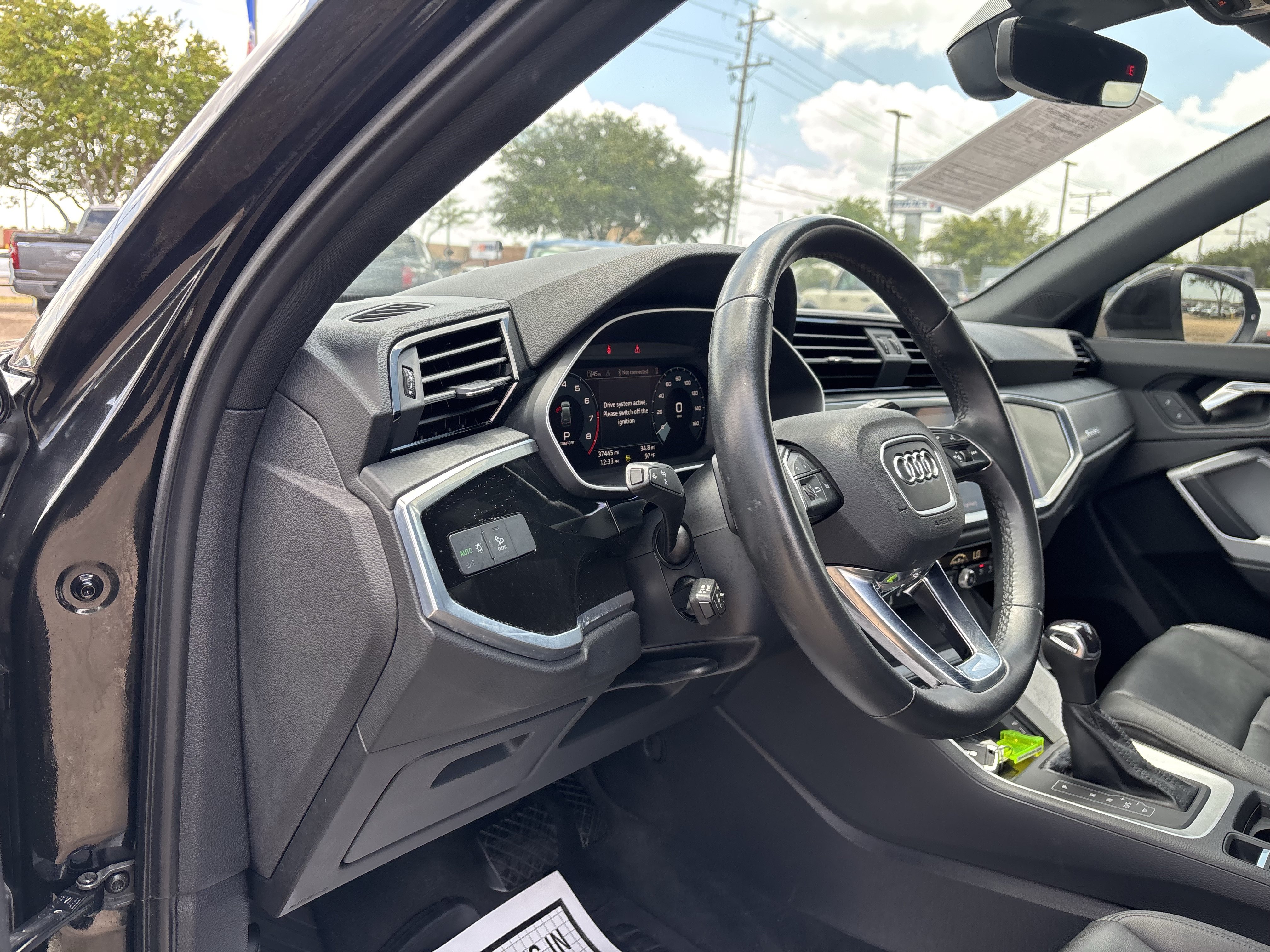 Used 2022 Audi Q3 2.0T Premium Plus w/ Premium Plus Package AWD/4WD image 11