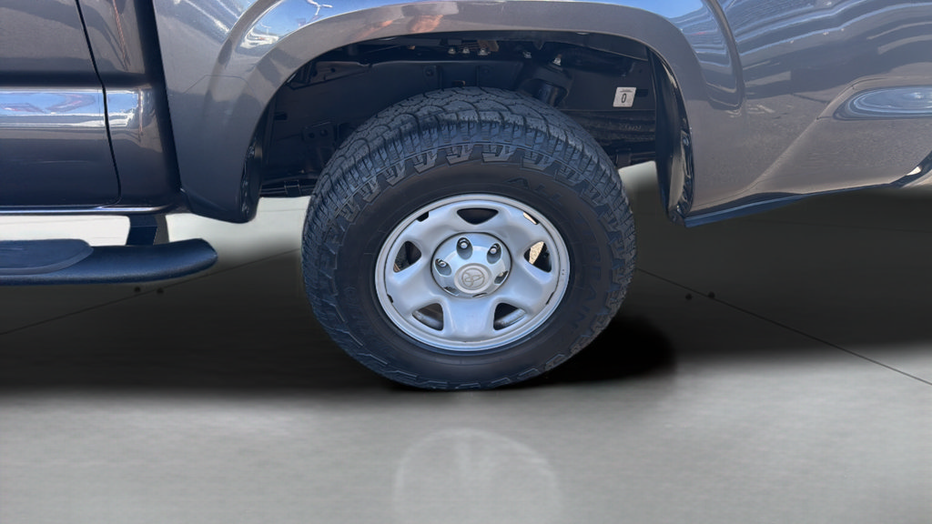 Used 2016 Toyota Tacoma SR5 w/ Towing Package RWD image 37
