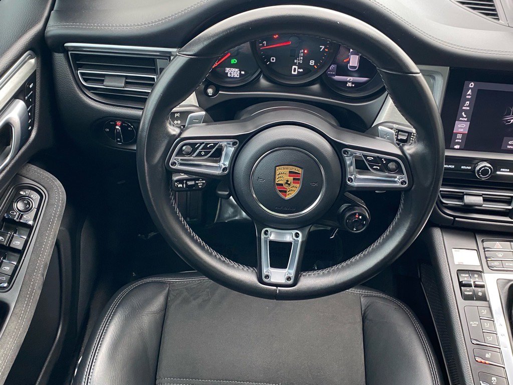 Used 2020 Porsche Macan GTS image 6