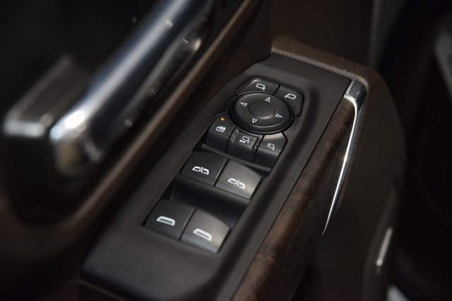 Used 2022 GMC Sierra 3500 Denali w/ Denali Ultimate Package image 49