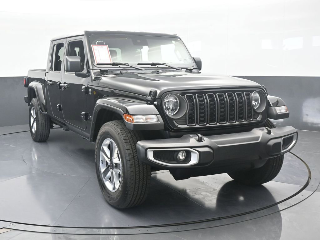Used 2024 Jeep Gladiator Sport w/ Premium Package image 9