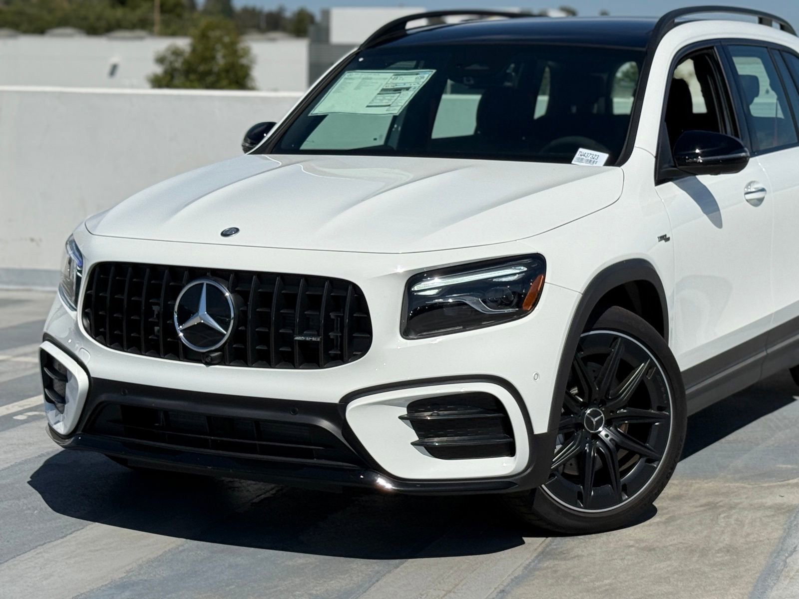 New 2026 Mercedes-Benz GLB 35 AMG 4MATIC image 3