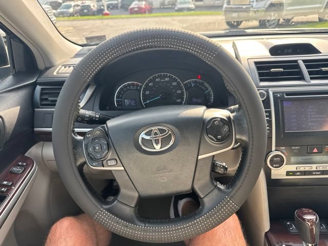 Used 2013 Toyota Camry XLE w/ Leather Pkg FWD image 16