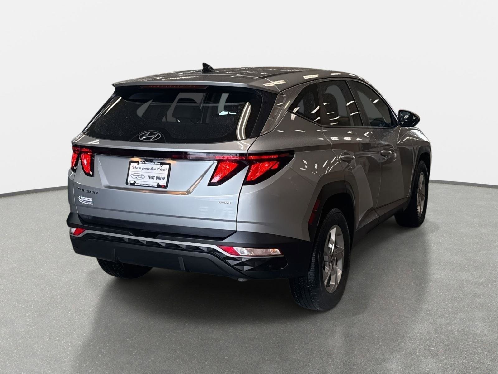 Used 2024 Hyundai Tucson SE image 5