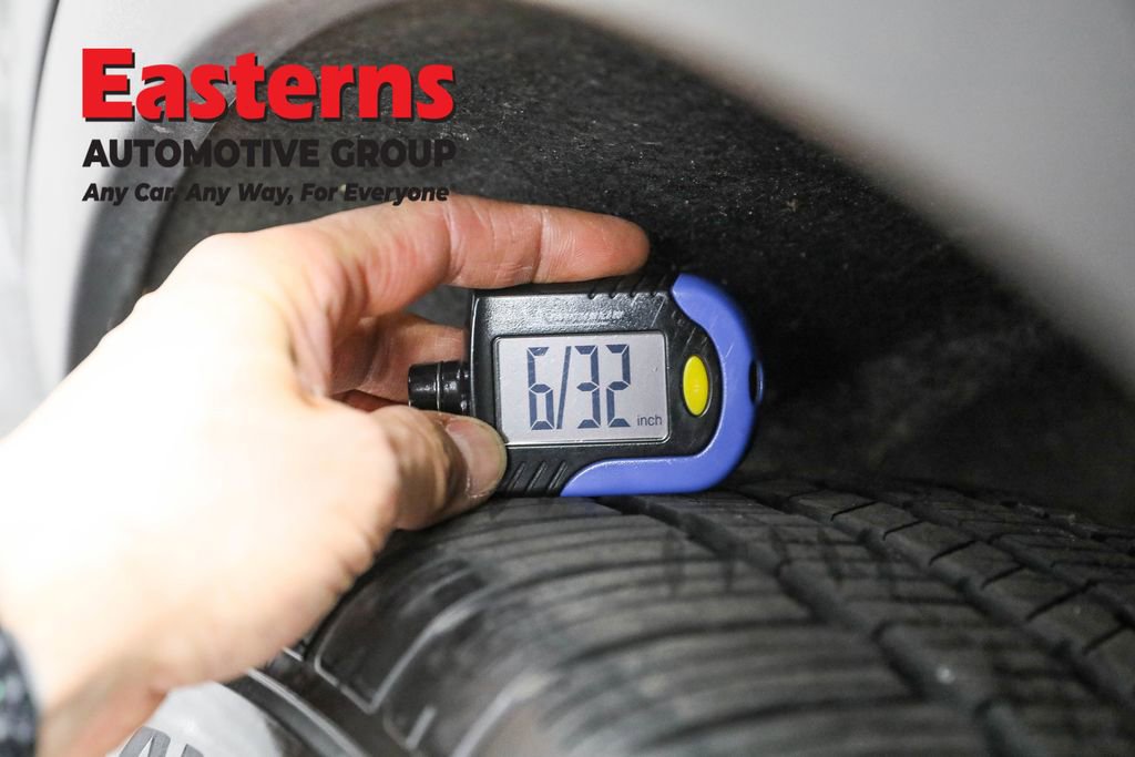 Used 2024 Cadillac XT4 Premium Luxury image 28