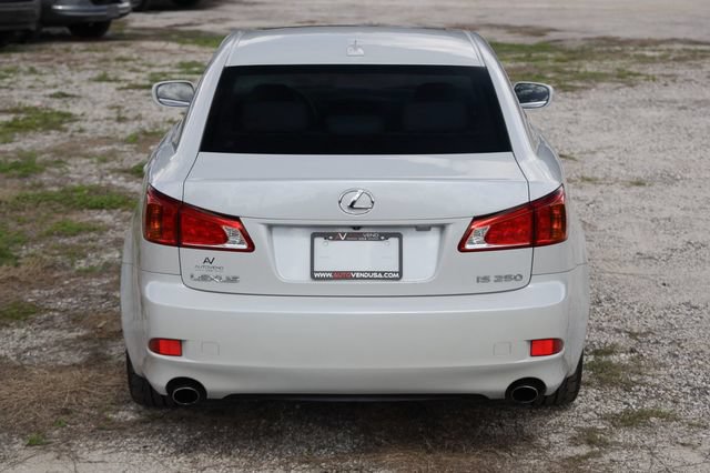 Used 2010 Lexus IS 250 w/ Preferred Accessory Package RWD image 12