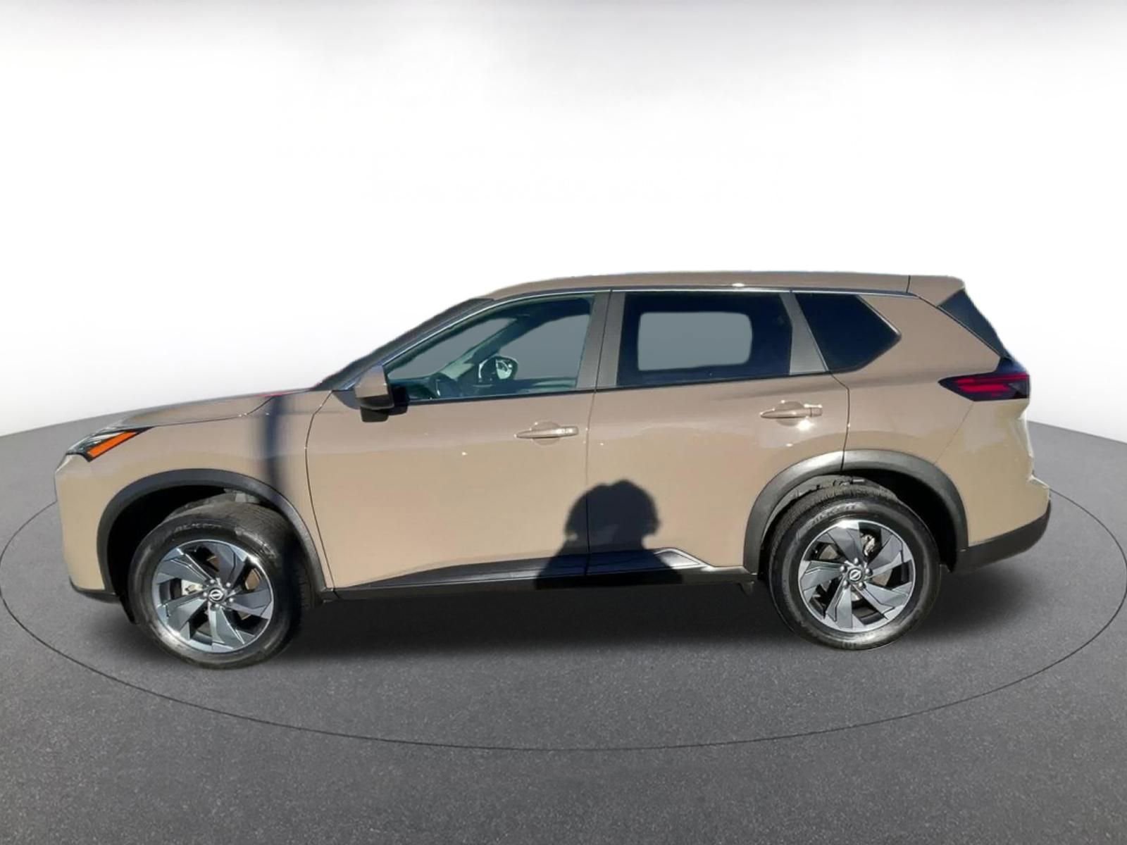 Used 2025 Nissan Rogue SV image 9