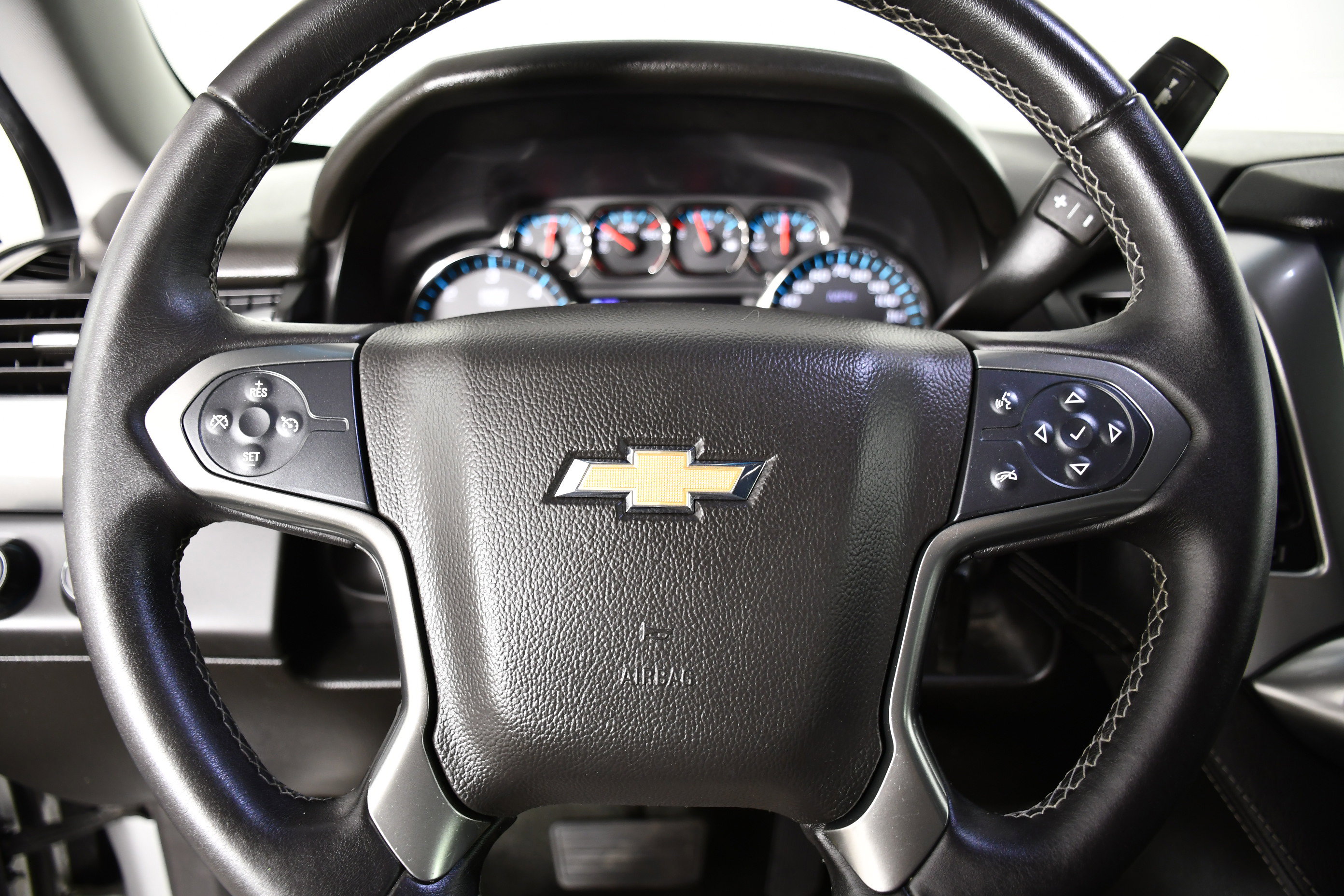 Used 2018 Chevrolet Tahoe LS AWD/4WD image 21
