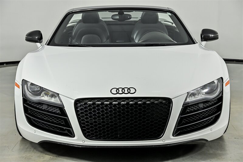 Used 2012 Audi R8 V10 AWD/4WD image 4