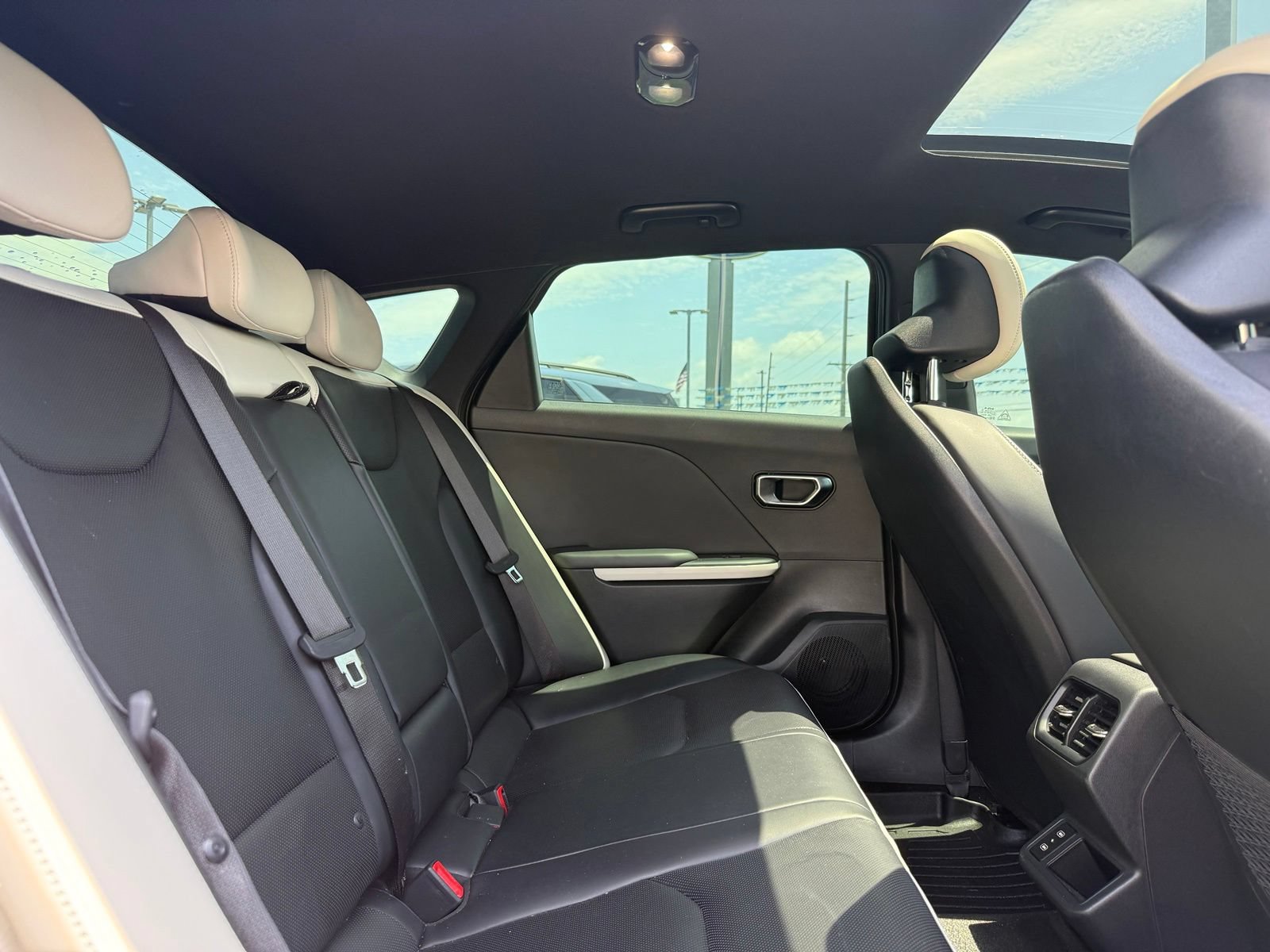 Used 2025 Kia K4 GT-Line Turbo FWD image 16