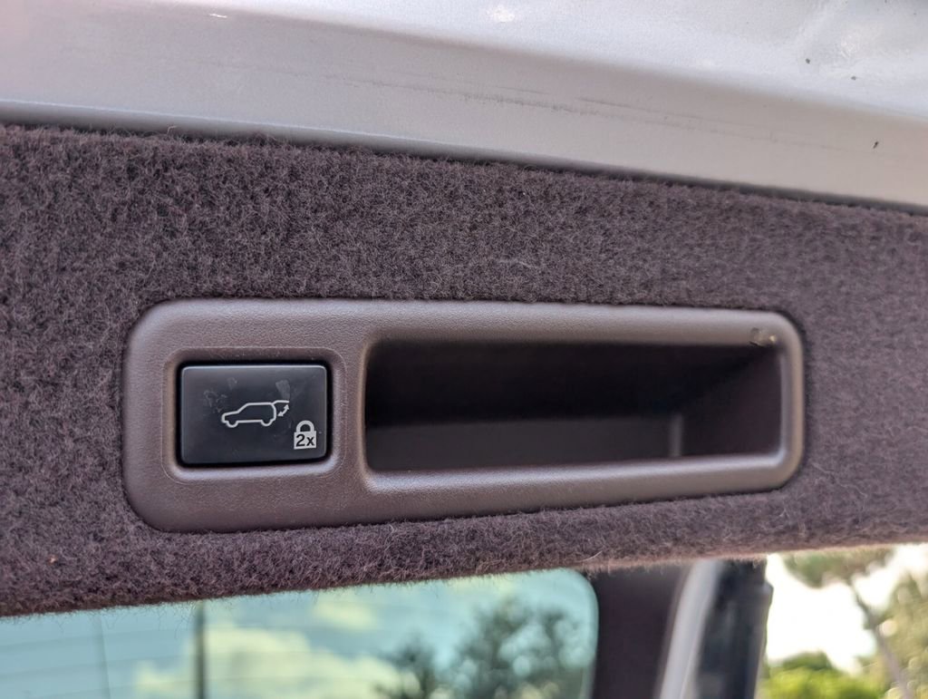 Used 2017 Lexus RX 450h AWD image 15