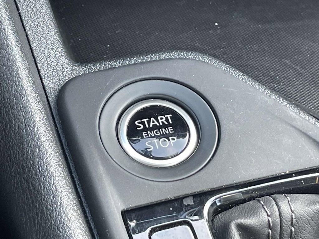 Used 2025 Nissan Sentra S image 28